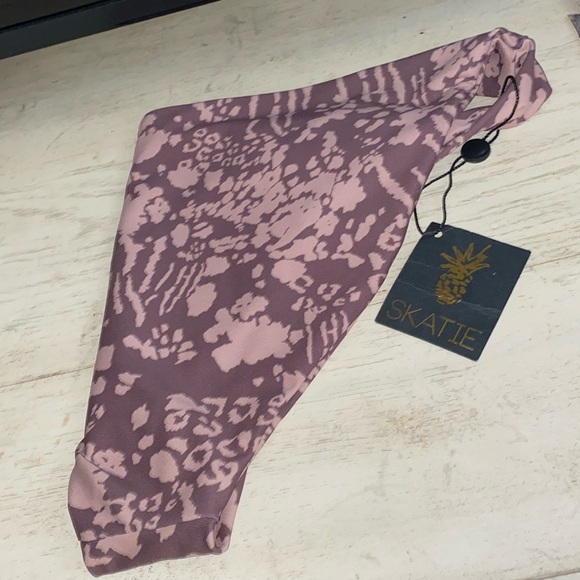 New Skatie Bikini Bottoms, Brown & Tan, Size X-Large, 21% Spandex, Sustainable - Picture 6 of 6